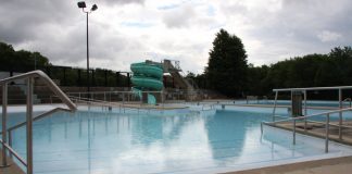 Best Public Outdoor Swimming Pools in Toronto Stairs leading into shallow end of Riverdale Park East Outdoor Swimming Pool