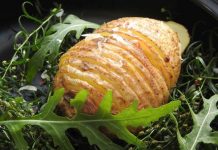 Must-Try TikTok Recipes That Are Easy to Make Accordion Potatoes are a popular TikTok recipe, photo Sabrinakoeln Pixabay 2748873_1280