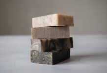 Clean Body Care: How to Switch to Natural, Skin-Friendly Products Switching to natural body care products limits exposure to synthetic chemicals, parabens and artificial ingredients, photo pexels-gabby-k-6621497